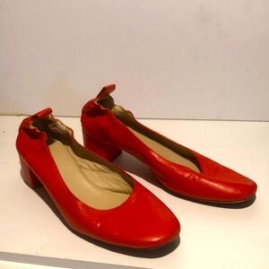 Everlane Womens Shoes. Red. Italy. 7.5 Size. Beautiful!